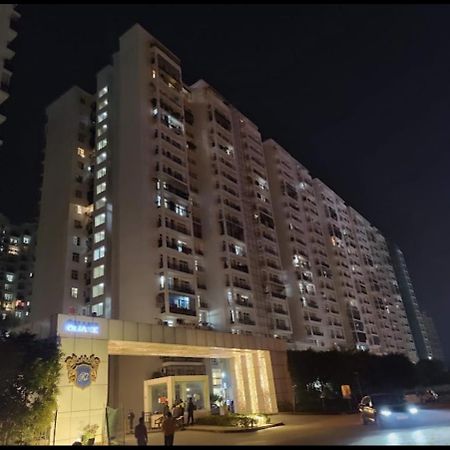 Downtown Delight Apartment Lucknow Exterior photo
